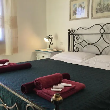 Levante Bed & Breakfast Posada (Sardinia)
