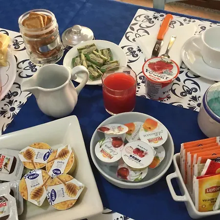 לינה וארוחת בוקר Levante פוסאדה