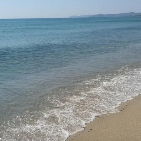 לינה וארוחת בוקר Levante