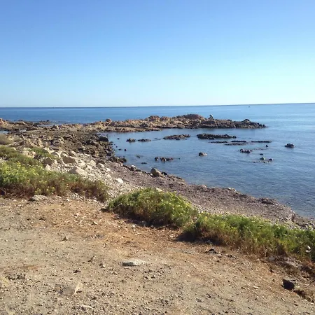 לינה וארוחת בוקר Levante